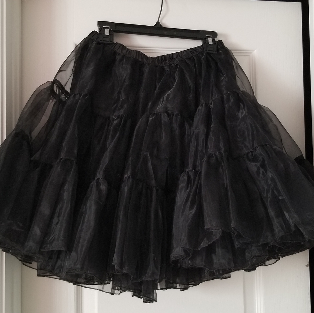 Black petticoat/crinoline